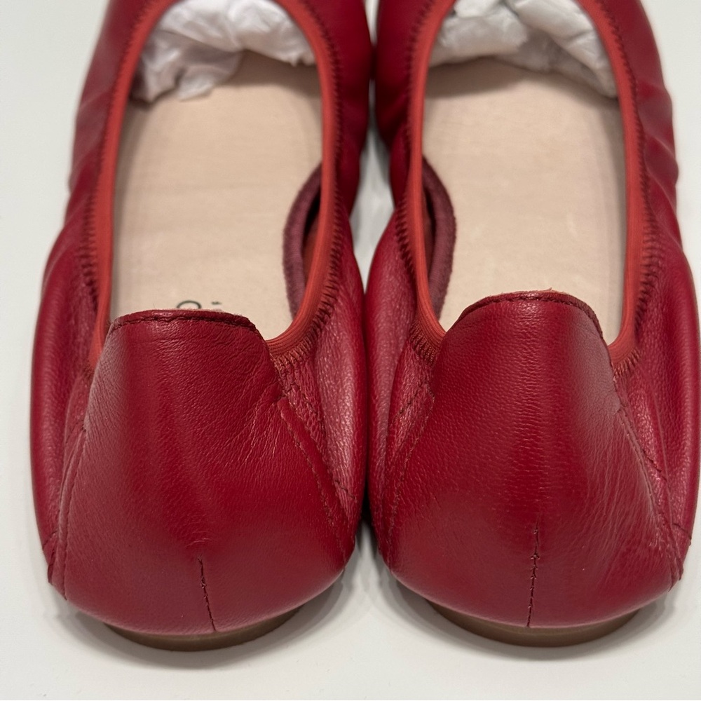 NWOB Blondo Waterproof Women's Red Leather Flats Size 8.5M - Picture 5 of 12